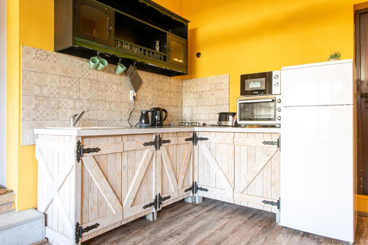 Apartamento Seosko Domacinstvo Pustolov Stari Banovci Exterior foto